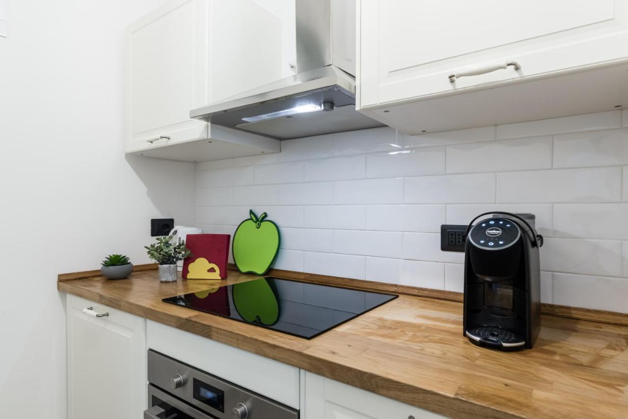 Acquario 5' Free Wifi & Netflix "Prione" By Tilo Apartment'S Genoa Exterior photo
